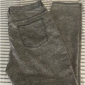NWT! Universal Thread jeans